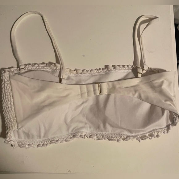 hollister synched bandeau bikini w/ removable straps- size M - Picture 2 of 3